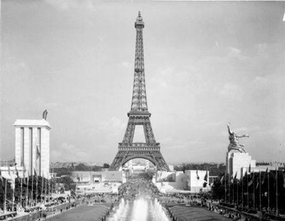 La_Tour_Eiffel_en_1937_contrast.png
